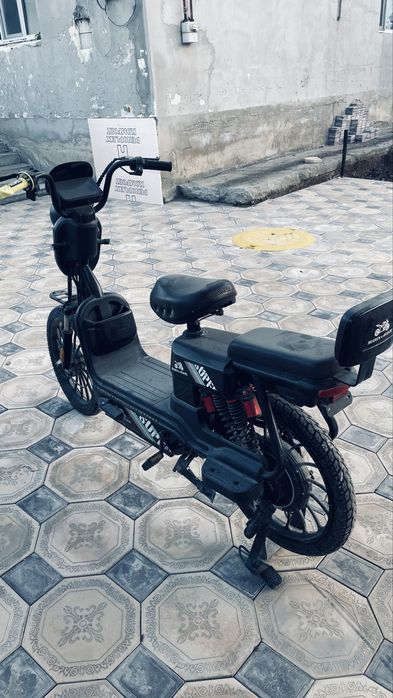 Электронный мопед