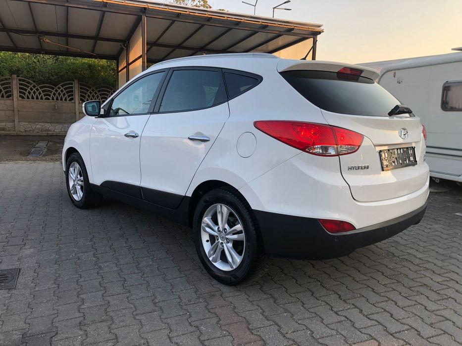 Hyundai ix35 / An 2011 / 2.0 Diesel 140Cp E5 / Clima