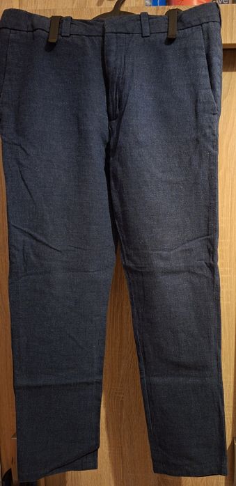 Blugi  pt băiat,varsta 9-10 ani