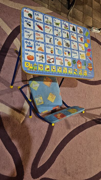 Столик детский фирмы Nika