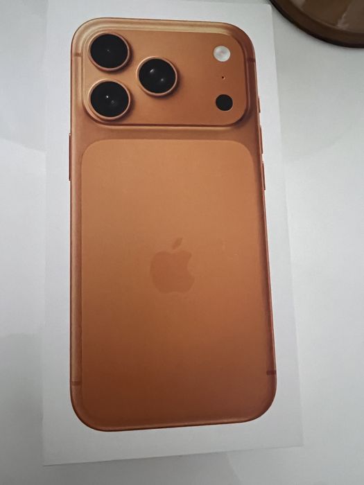 Vand iphone 17pro 256GB nou sigilat 5500lei