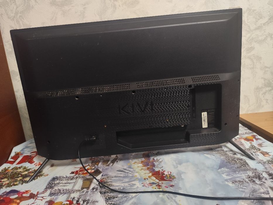 Телевизор KIWI 32° в пленке (разбит экран)