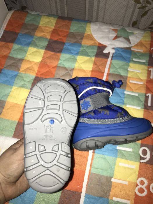 Продаю детскую обувь