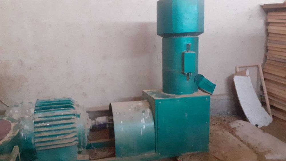 Isiriq ishlab chiqarish apparati sotiladi