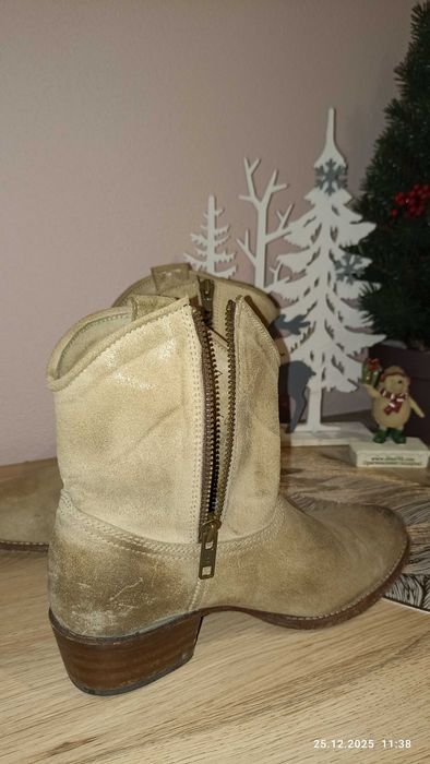 Дамски боти FRYE