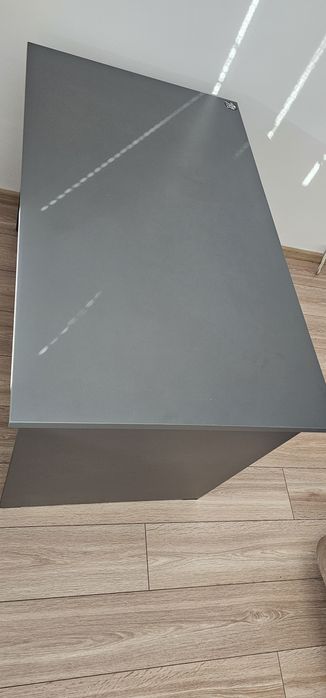 Бюро, цвят тъмно сиво