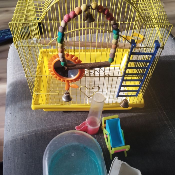 Продам клетку для попугая