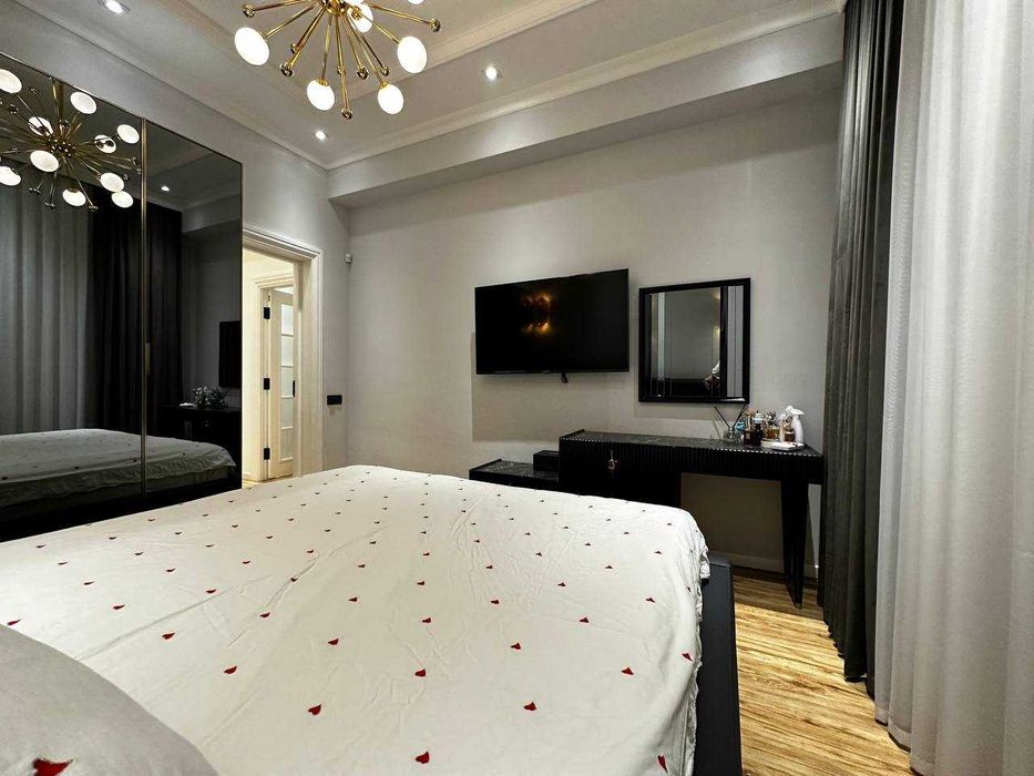 Сдаю 2х-Ком 6/10 Светлую Квартиру В ЖК Tiara Residence Универ Инха(Р3)