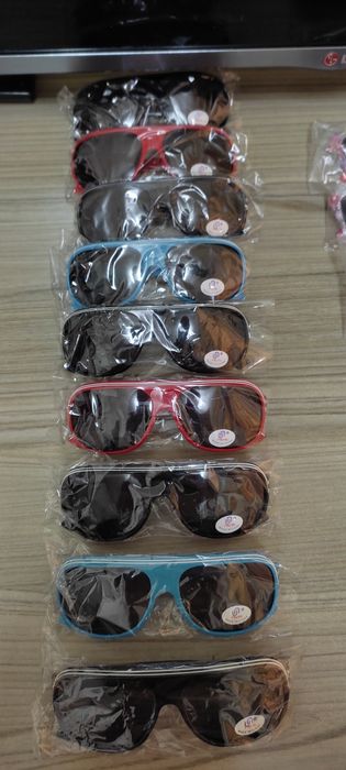 Детские солнцезащитные очки