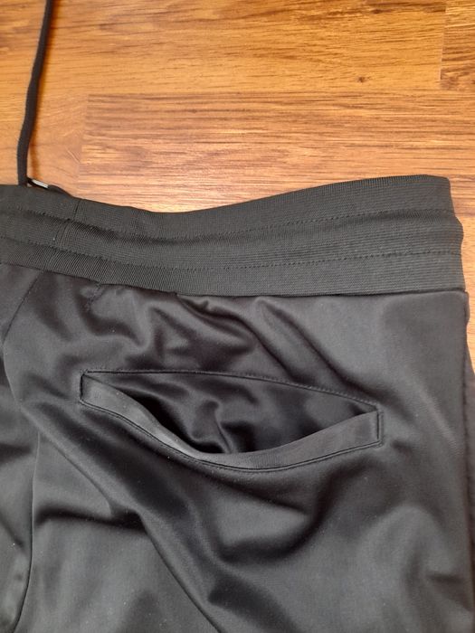 GUESS мъжко долнище S- M размер.