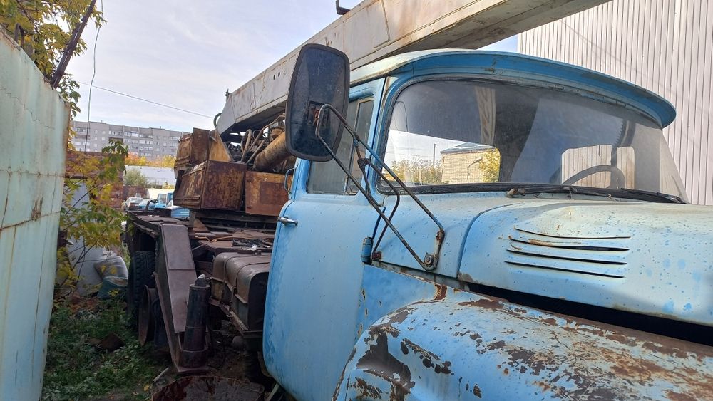 Продам автокран зил 133.ГИЯ
