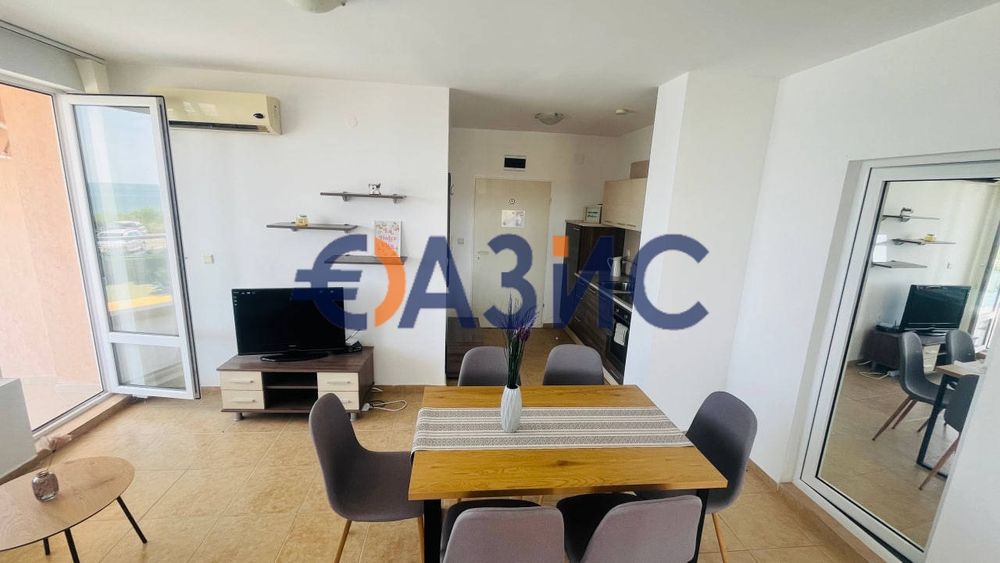 Продава се Тристаен апартамент в с. Равда, Област Бургас - 75 кв.м за 1174 €/кв.м - Снимка #2