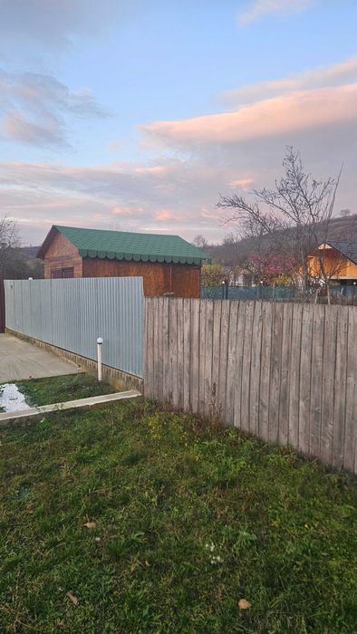 Vand casuta pentru targuri de craciun sau gogosarie