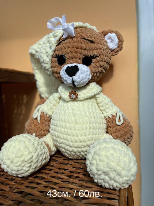 Плетени играчки Амигуруми над 40 см.