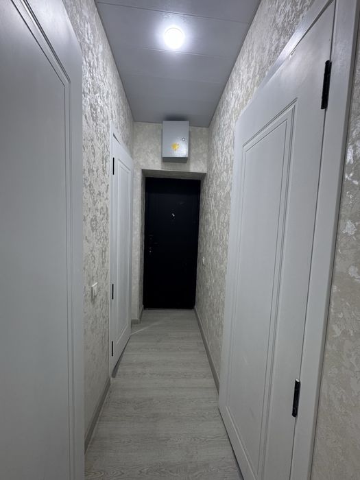 Сотилади янги ремонтли галерейка 1/2/4 Юнусобод 2