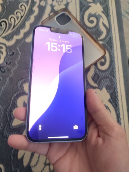 Продам Айфон 14 память 128