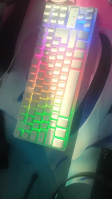 Компютър в уникално качество няма 1г. от както е закупен!