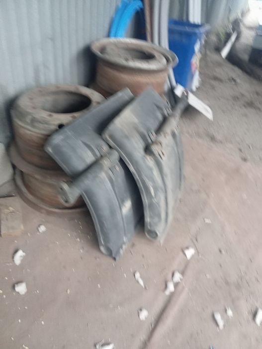 Продам крылья задние