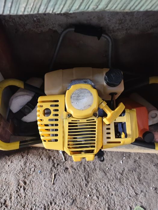 Бензобур без шнека