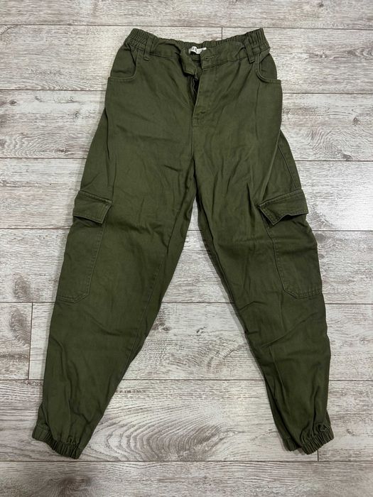 Стилен панталон в отлично състояние