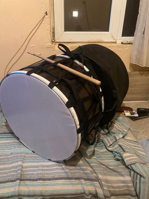 Подавам тъпан 20 инча с калъф и пръчки