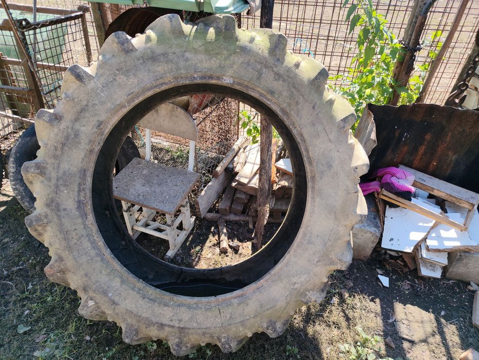 Cauciucuri tractor 12.4 R32