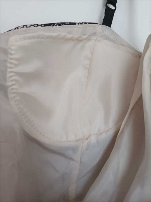 Rinascimento L размер нова рокля