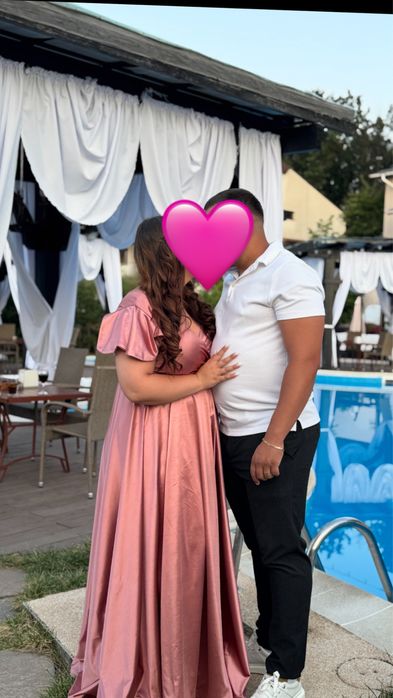 Vand rochie de seara