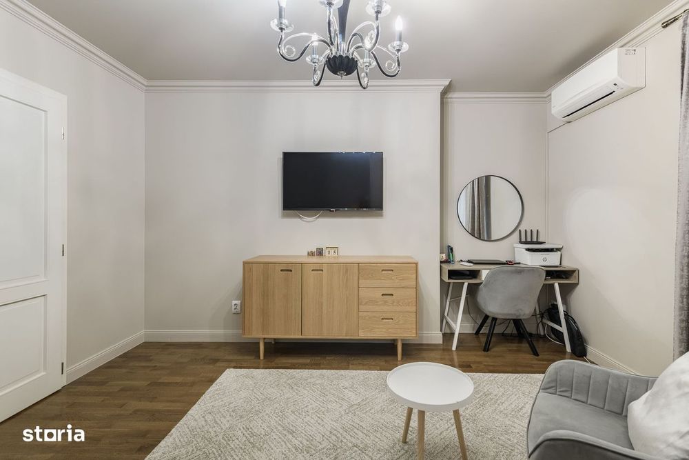 Apartament modern in vila, curte proprie, garaj, Centru