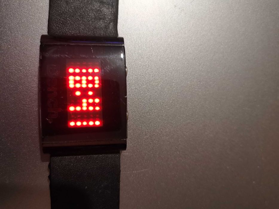 Led Часовник Bench