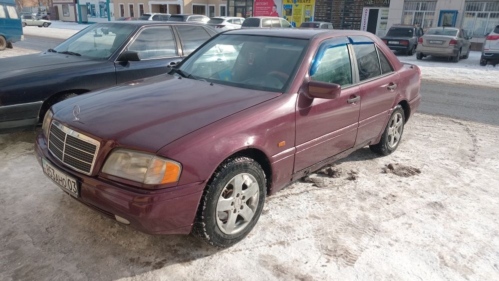 На бодром ходу сел и поехал