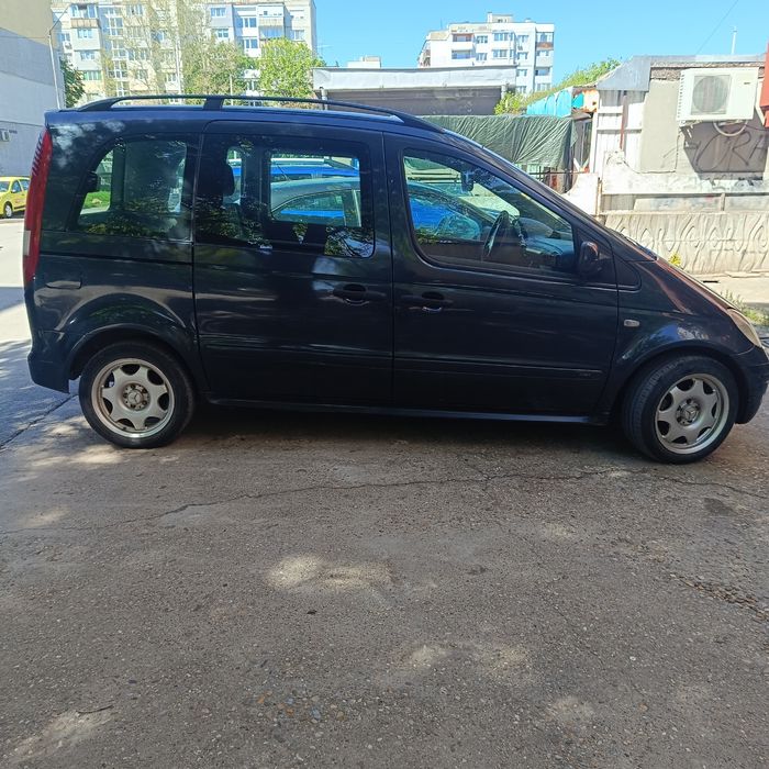 Мерцедес Ванео 1.6 бензин- газ