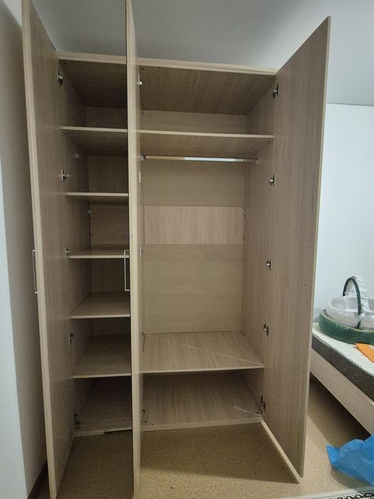 Продам шкаф срочно