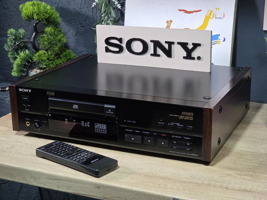 Cd player SONY CDP-X559 ES , black, laterale lemn, telecomanda