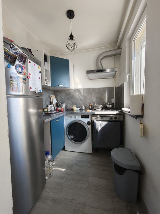 Vând apartament 3 camere in tatarasi