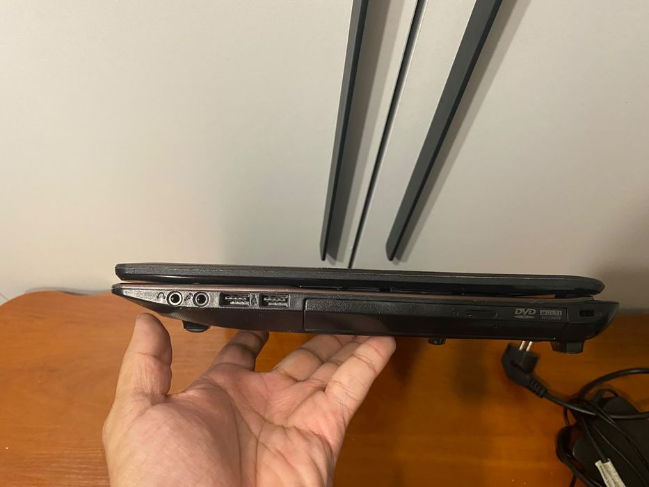 Asus intel core i7/Nvidia GeForce/OZU 8GB/SSD 128GB