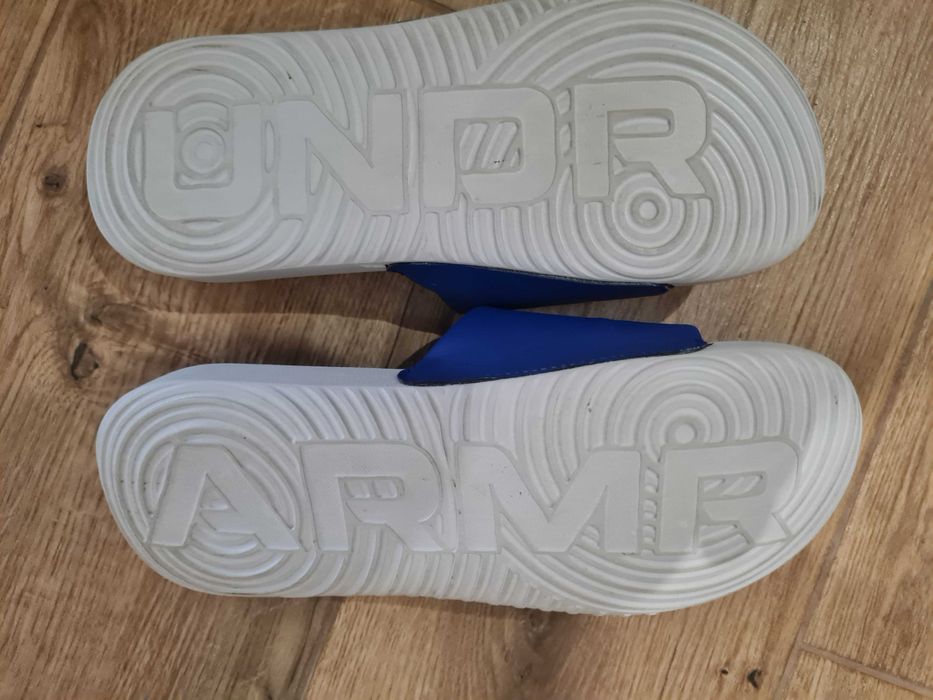 Детски спортни обувки