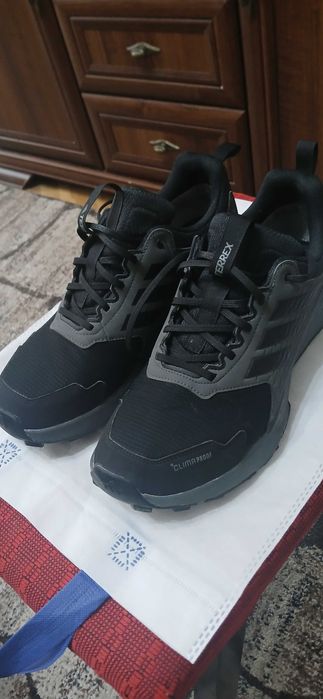 Мъжки оригинални водоустойчиви маратонки 44номер