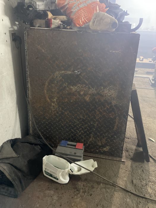 Продам мусырный бак