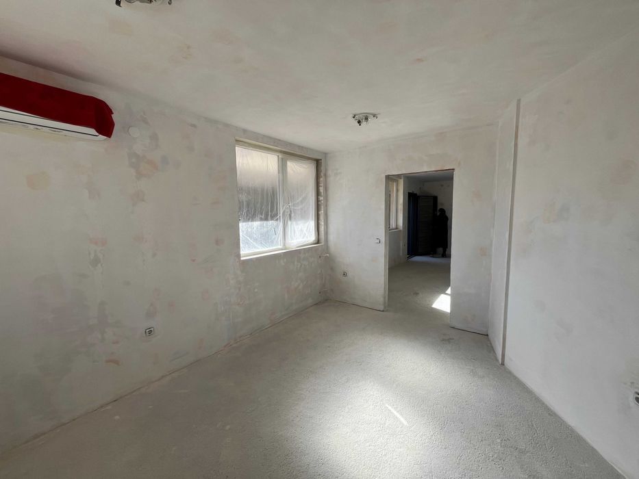 Продава се Тристаен апартамент в София, Овча купел - 130 кв.м за 1031 €/кв.м - Снимка #3