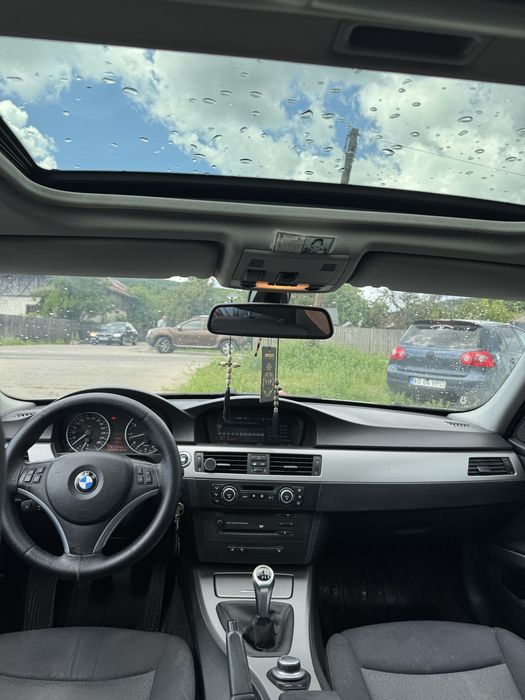 Vând BMW e90 benzina