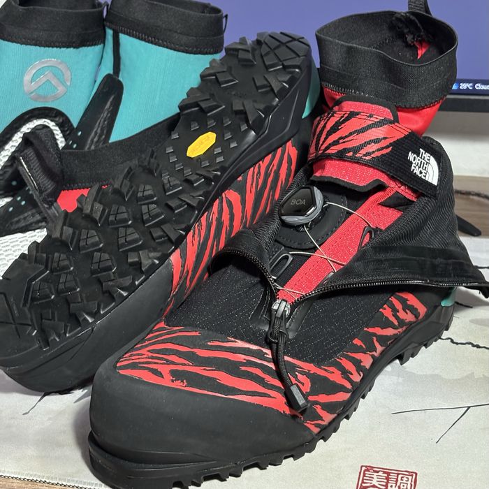 Альпинисткие ботинки The North Face Summit Torre Egger FL
