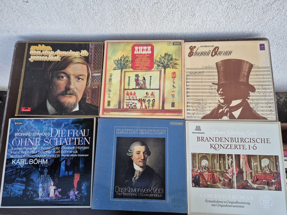 Vând Lot 150lp Discuri Vinil cu muzică clasică mixta 

Artiști:

- Fra