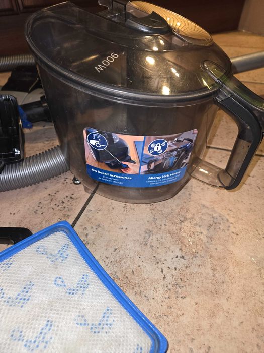 Прахосмукачка Phillips 7000 Series