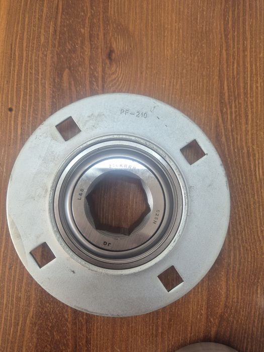 Шестерня Z40  на подборщик John deere 582