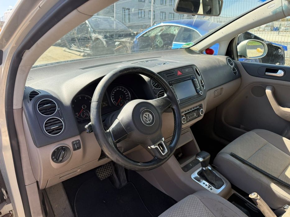 Dezmembrez Vw golf 6 plus 2010 Silver LEAF - LR7L 1.4 tsi CAXA Cutie automata LWZ volan stanga