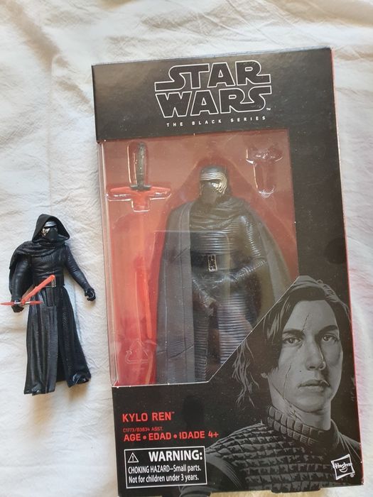 Фигури на междузвздни войни star wars биещи и светещи