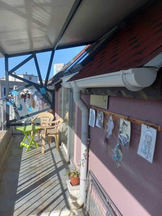 Дава се под наем Двустаен апартамент в Бургас, Лазур - 56 кв.м за 459 € - Снимка #1