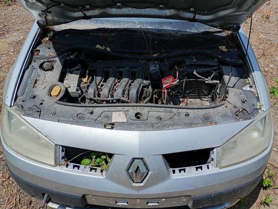 Vând piese second-hand