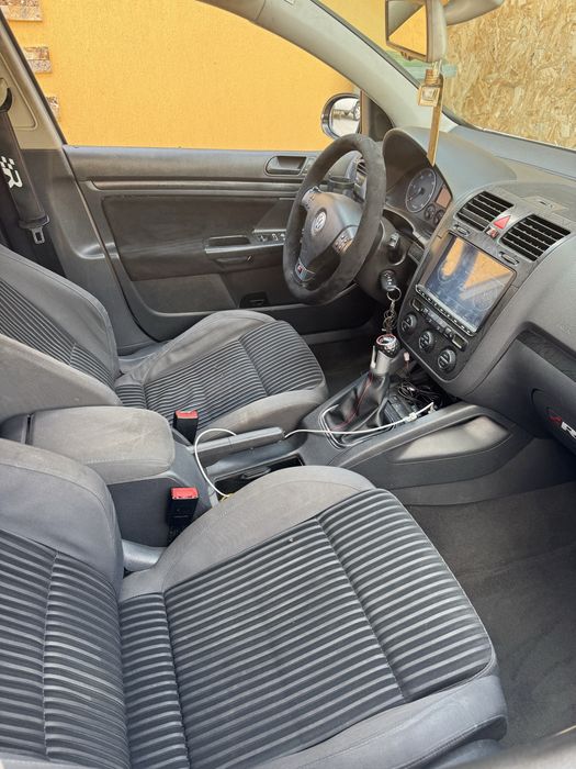 VOLKSWAGEN Golf 2004 — imagine 4